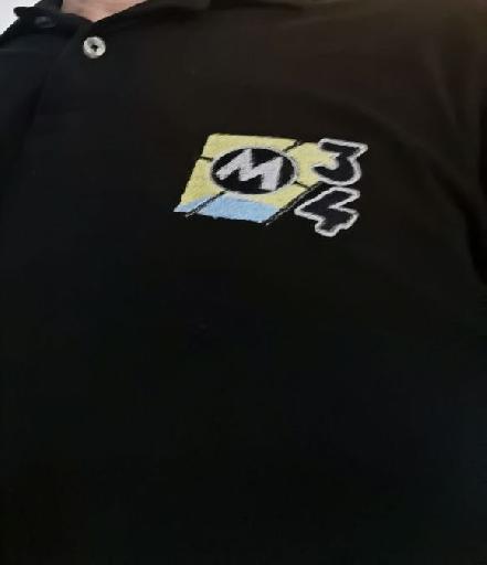 Premier polo brodé à l'effigie du club